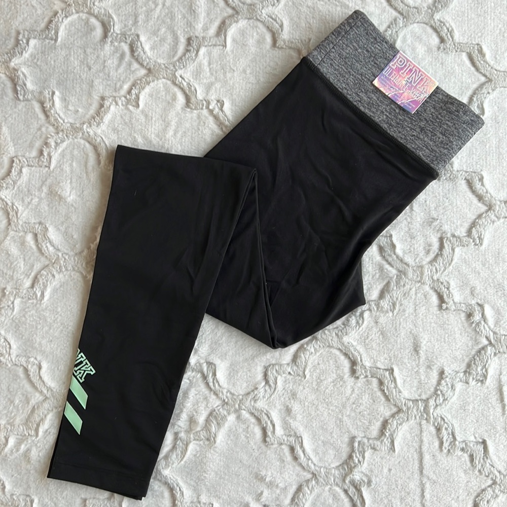 PINK Reversible Ultimate Yoga Leggings